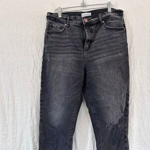 Ann Taylor Loft Black “The Straight Crop” size 8 Jeans